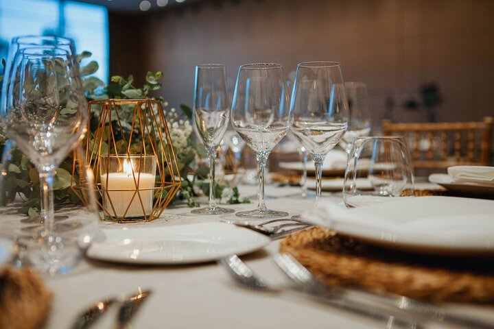 Ballroom/Hall 194 of 246
