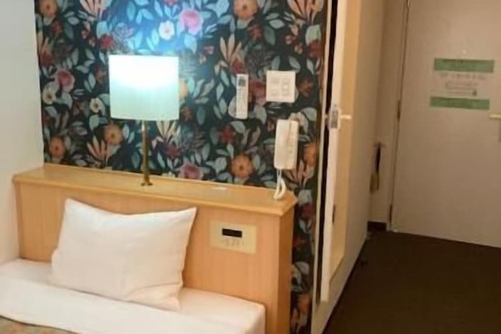 Room 13 of 56