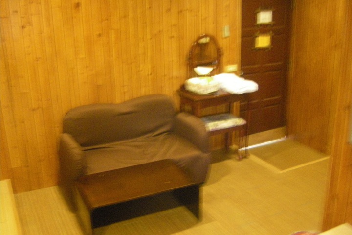 Room 26 of 43