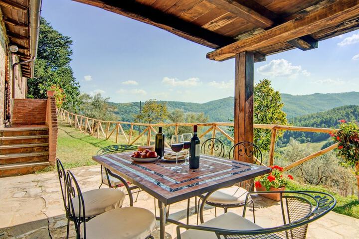 Farmhouse in Monte Santa Maria Tiberina With Garden in Monte Santa Maria Tiberina