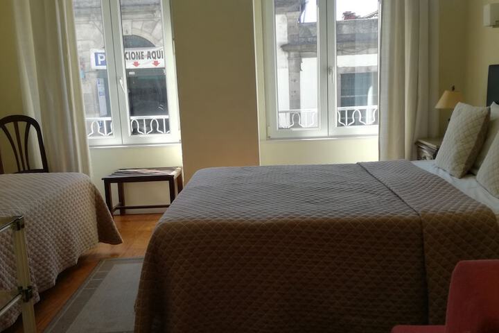 Room 10 of 37