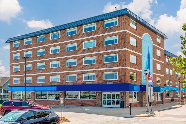 Hotel 87 of 87