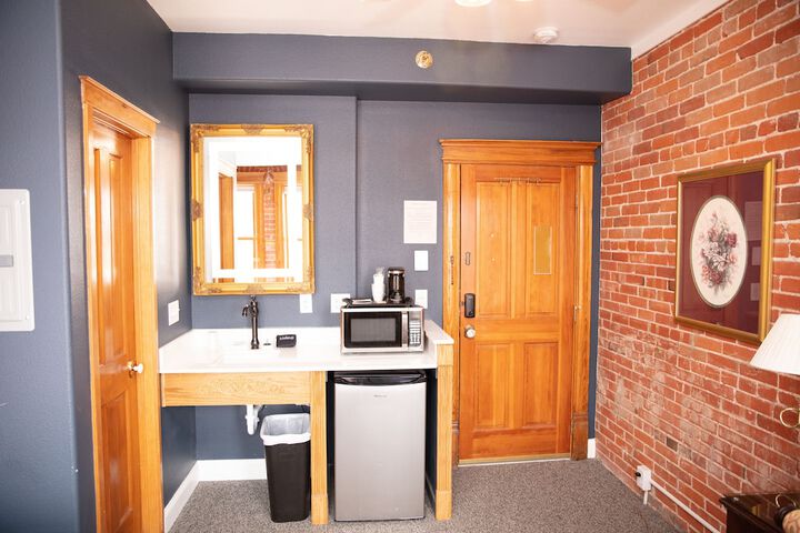 Room 54 of 120