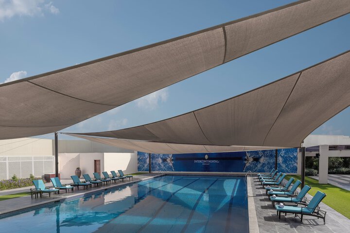 Pool 69 of 290