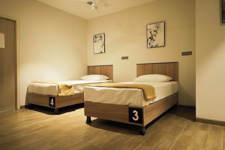 Room 14 of 26