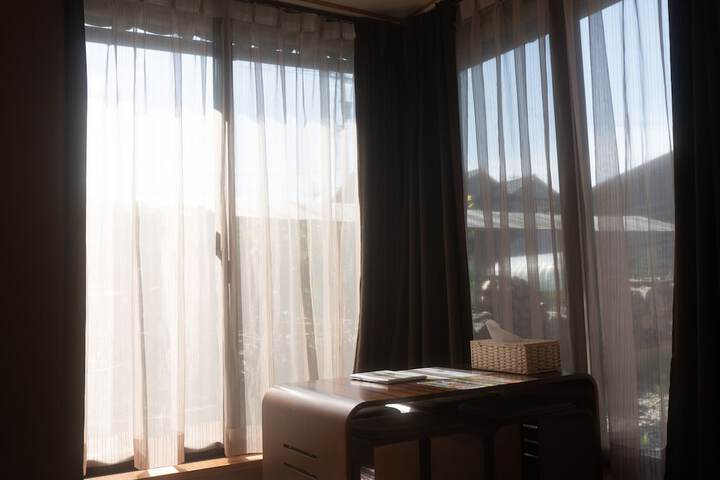 Room 37 of 86