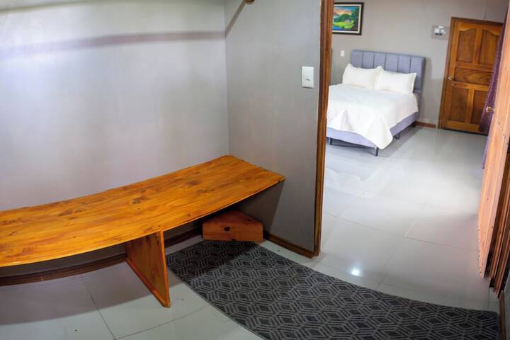 Room 8 of 83