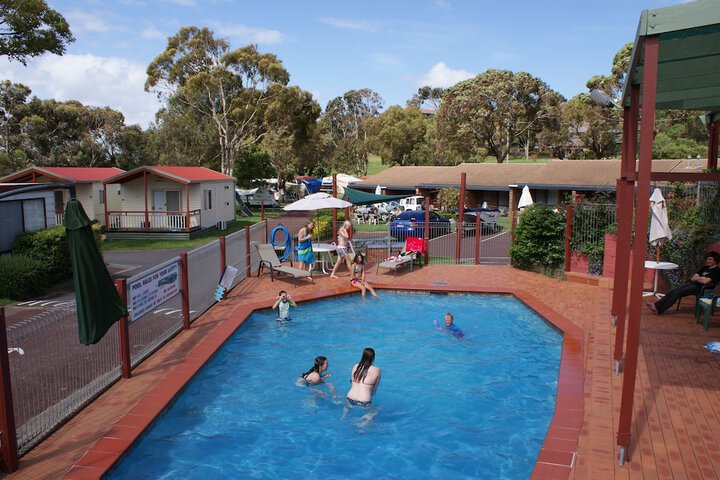 Pool 86 of 116