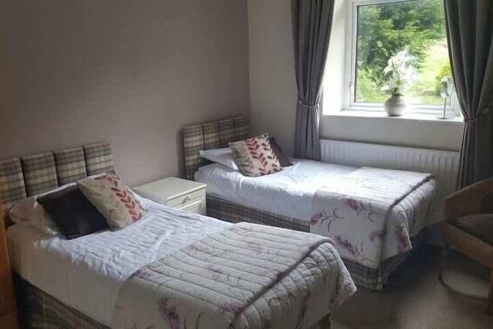 Room 5 of 27