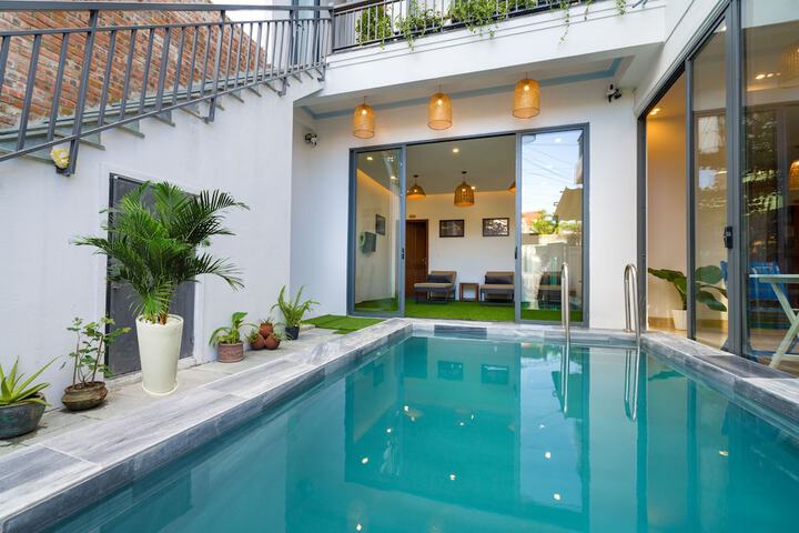 Pool 38 of 49