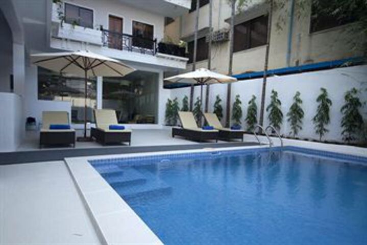 Pool 24 of 26