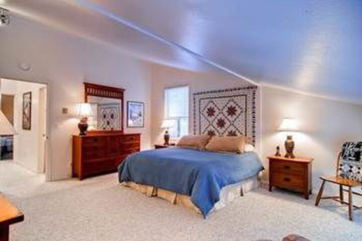 Room 18 of 34
