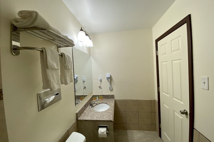 Room 25 of 35