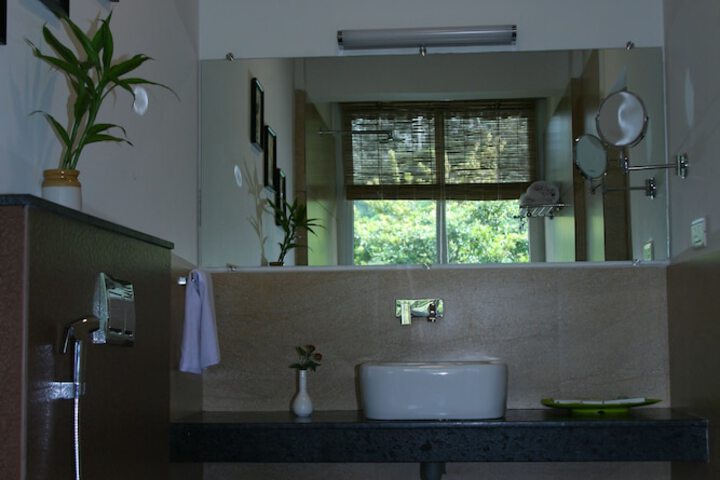 Room 15 of 60