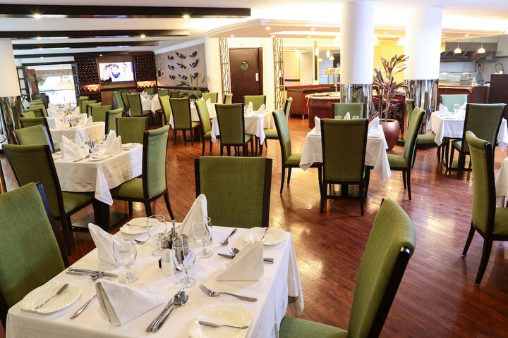Dining 55 of 75