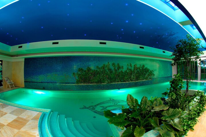 Pool 26 of 35