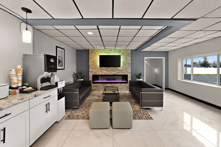Guest Lobby