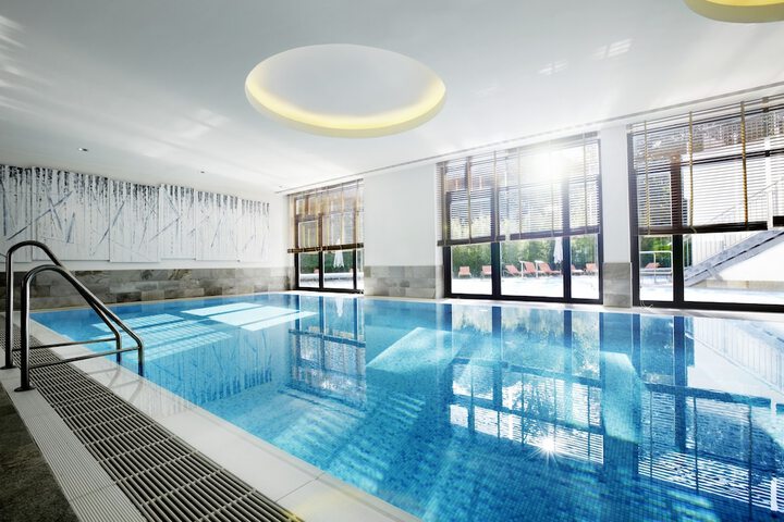 Pools & Facilities