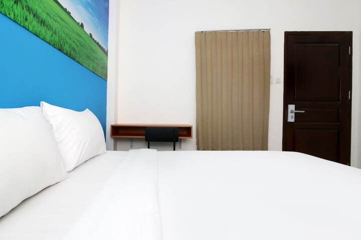 Room 8 of 55