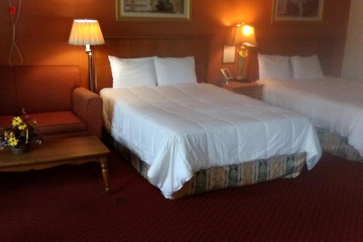 Room 28 of 39
