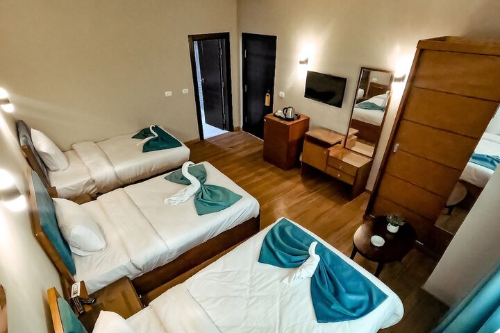 Room 15 of 42