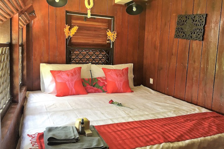 Room 5 of 48
