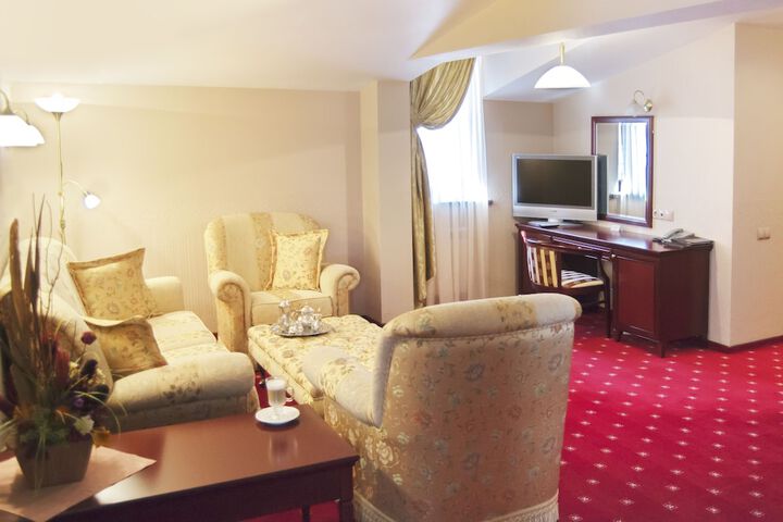 Room 26 of 62