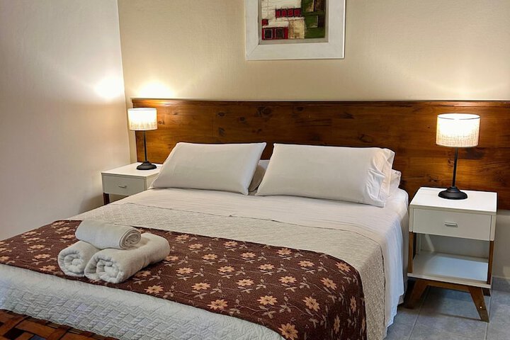 Room 5 of 28