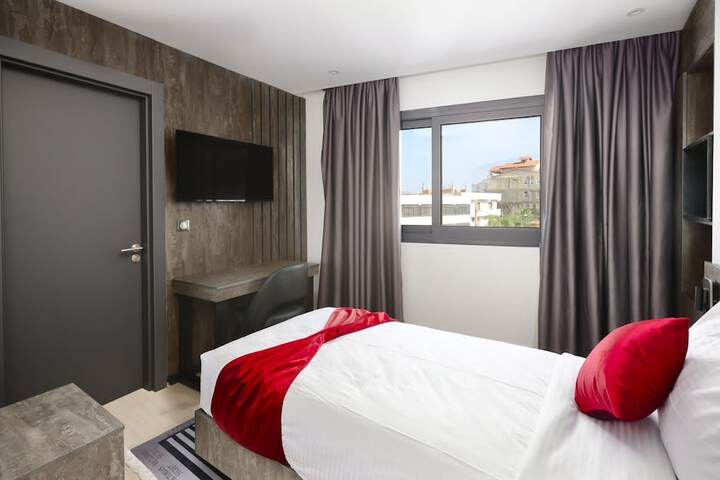 Room 15 of 25