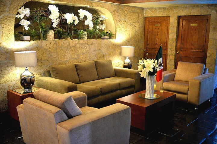 Guest Lobby