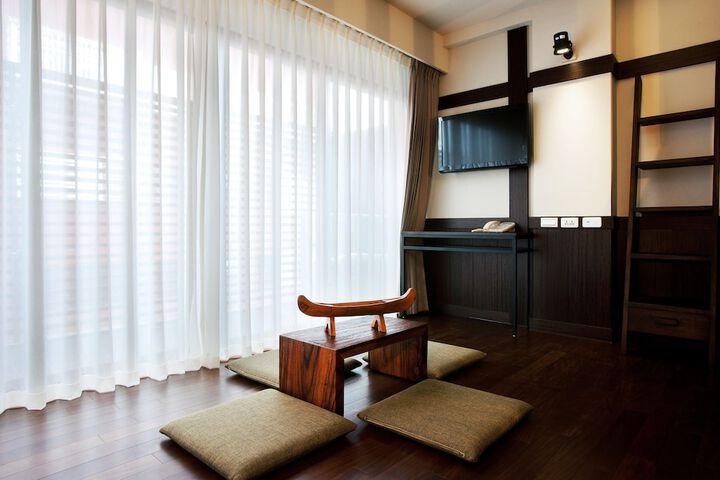 Room 15 of 85