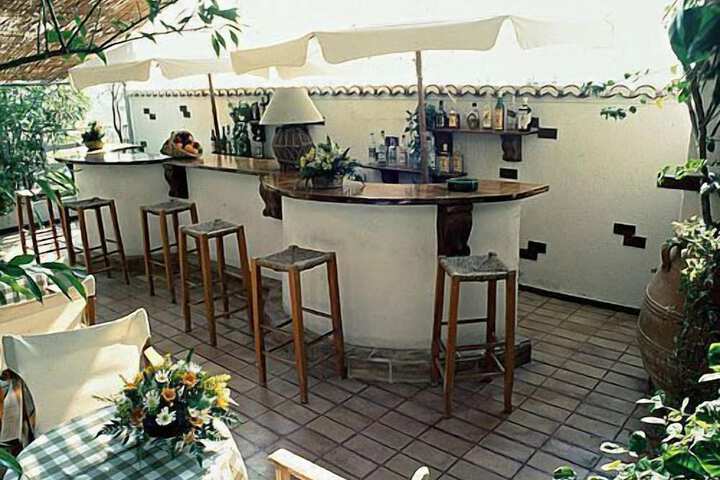 Dining Photos