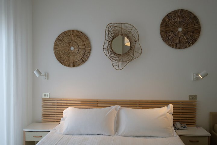 Room 53 of 123