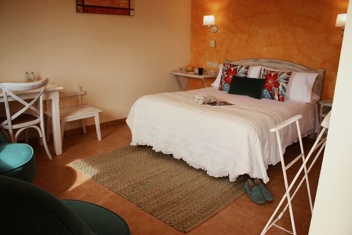 Room 9 of 50