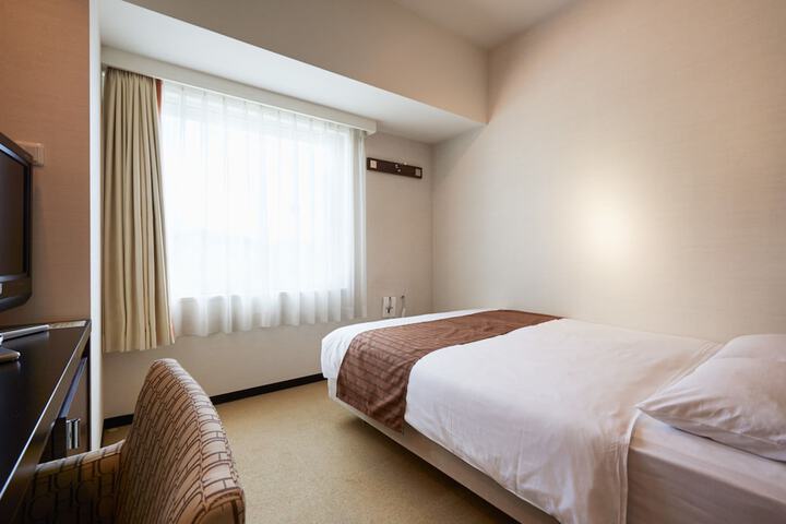 Room 17 of 52