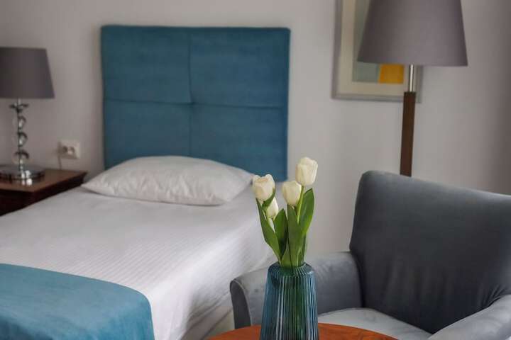 Room 3 of 18