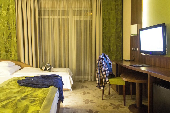 Room 18 of 76