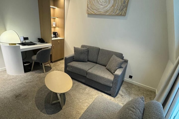 Room 48 of 105