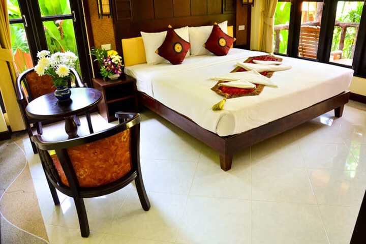 Room 2 of 80