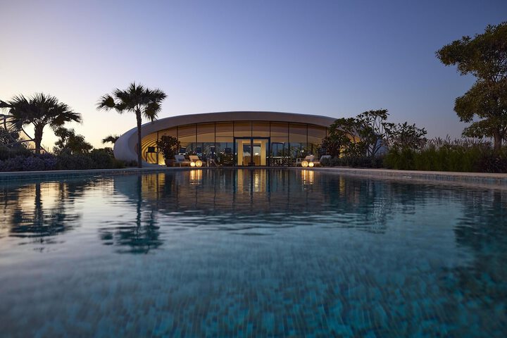 Pool 76 of 162