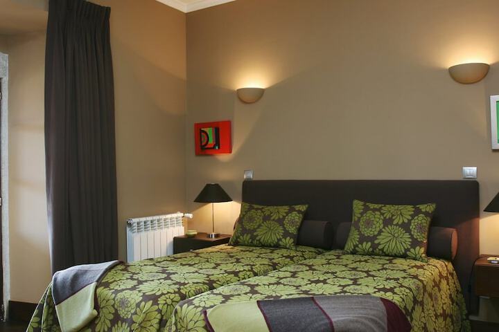 Room 7 of 35