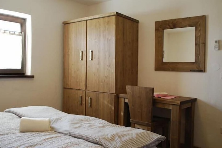 Room 5 of 30