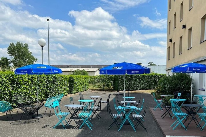 Terrace/Patio 17 of 37