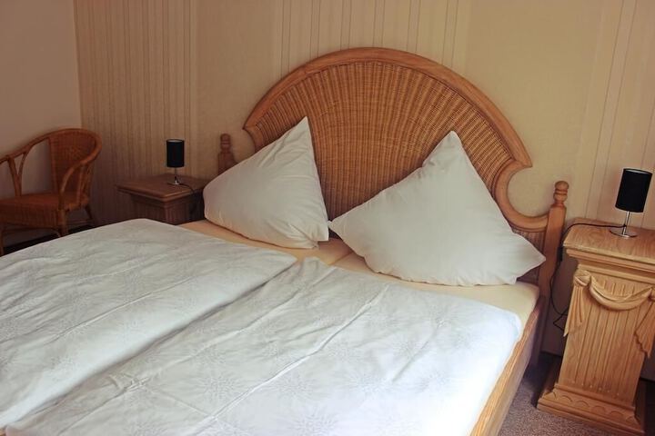 Room 7 of 7
