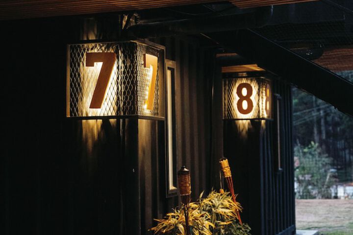 Room 33 of 61