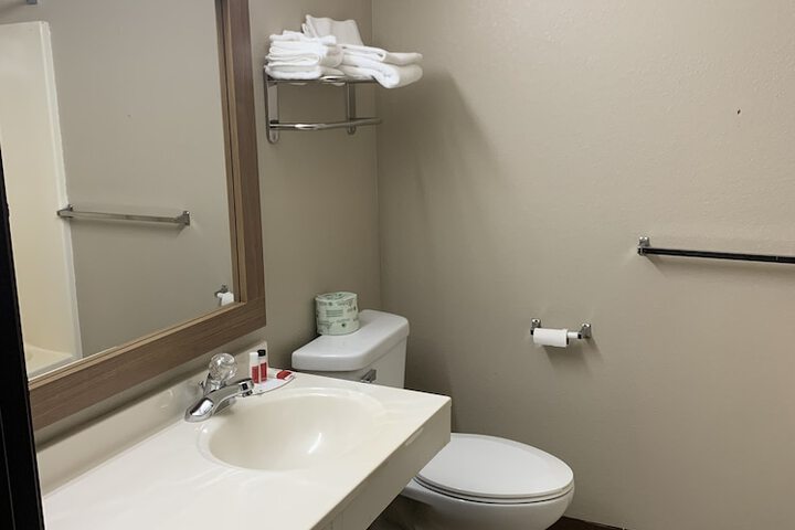 Room 48 of 62