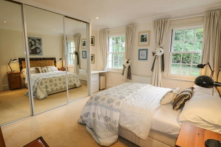 Room 4 of 21