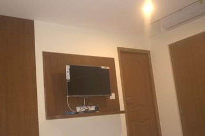 Room 18 of 21