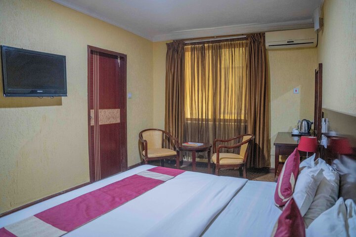Room 18 of 53