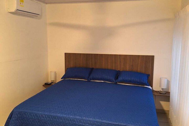 Room 5 of 20